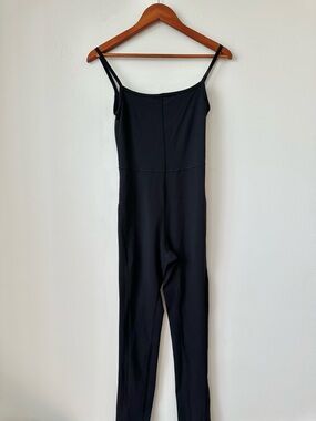 ARITZIA | WILFRED FREE DIVINITY JUMPSUIT BLACK FULL LENGTH BODYSUIT LOW BACK